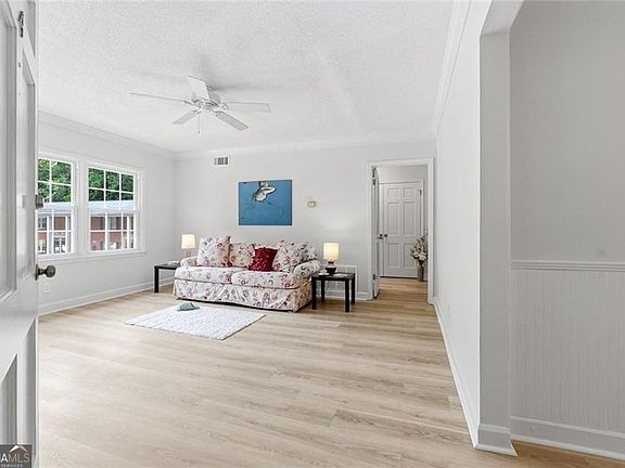 4th image of 2355 Henderson Mill Rd NE APT 4
