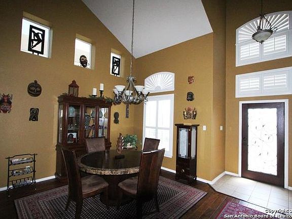3rd image of 21527 La Pena Dr