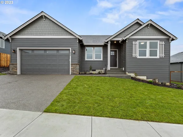 652 NE Pinebreak Dr, Estacada, OR 97023