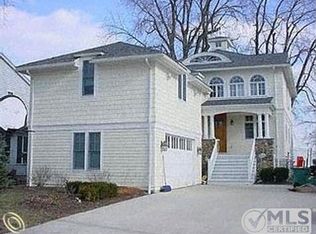 35464 Jeffers Ct, Harrison Township, MI 48045