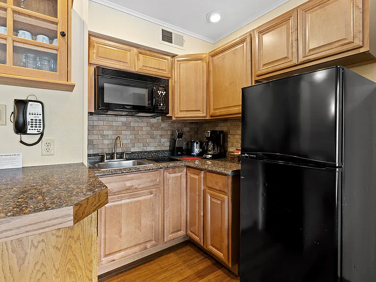 47 E Beaver Creek Blvd — Photo 4