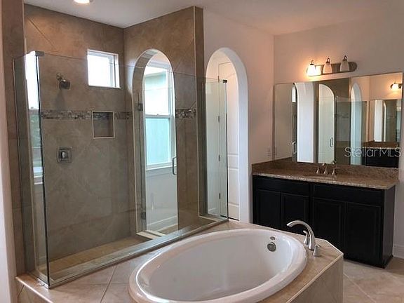 3rd image of 14468 Sunbridge Cir