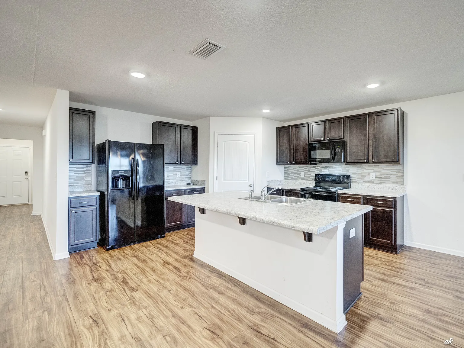 7138 Hatteras Boulevard - 1 — Photo 4