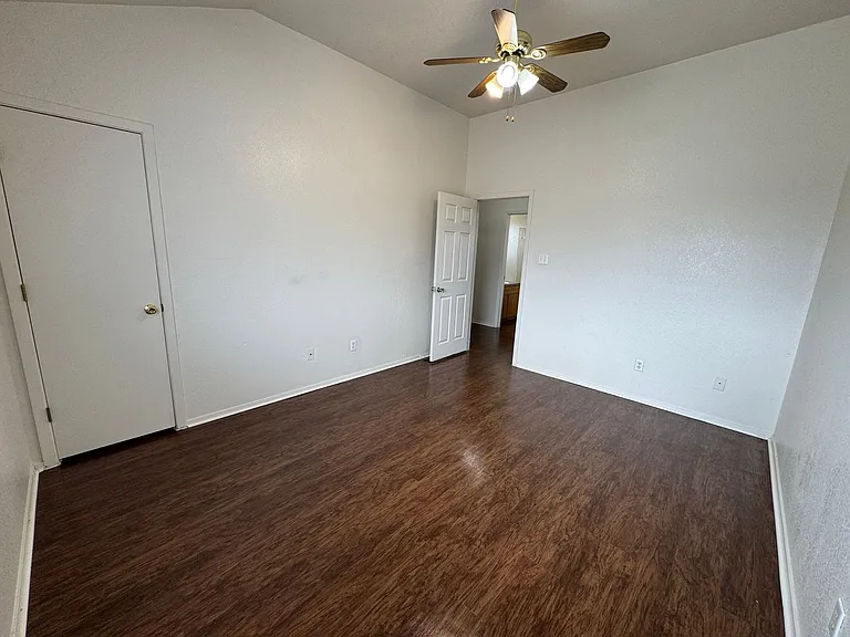 1709 Kylie Circle — Photo 37