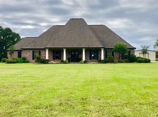 7000 Woodlawn Rd, Maurice, LA 70555