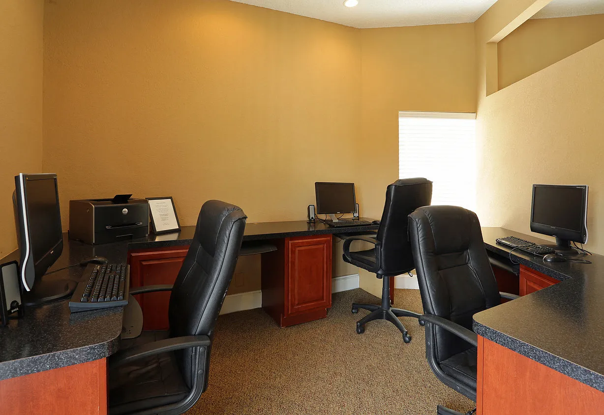 Dove Creek Villas — Photo 4