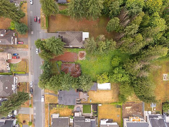 4th image of 13357 62nd Ave