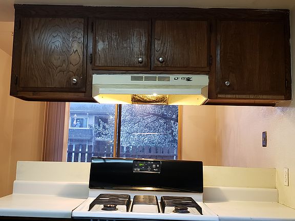 4th image of 2209 Roselake Ave #D