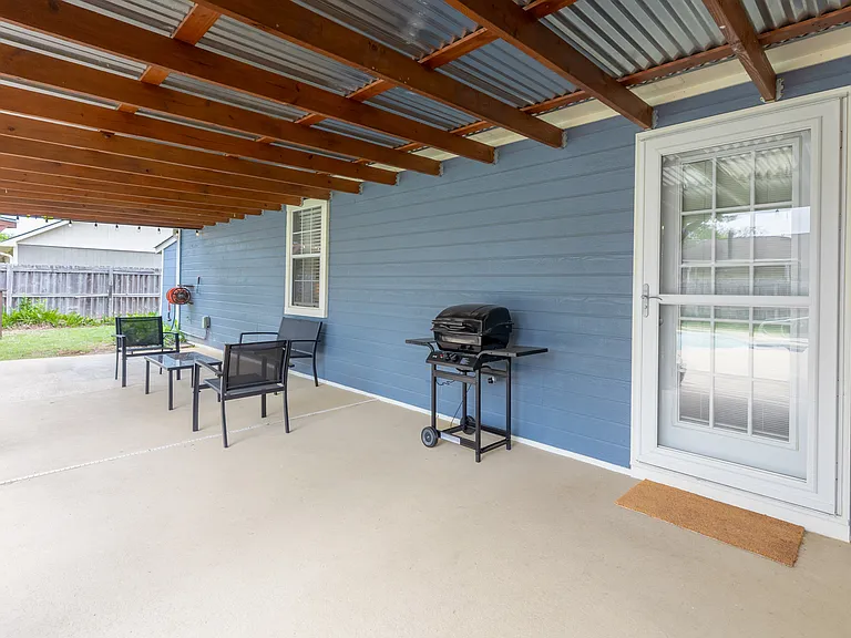 1105 Windsong Way — Photo 10