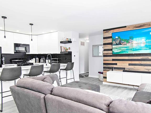 2nd image of 2199 N Oak Brook Cir #2199