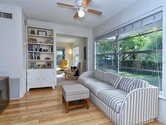5th image of 1115 38th St