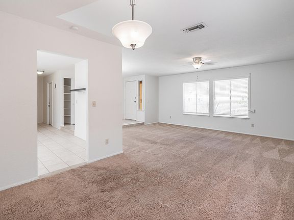3rd image of 2121 E Winchcomb Dr