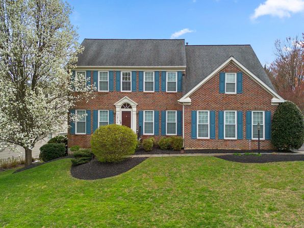 19116 Starkey Ter, Brookeville, MD 20833