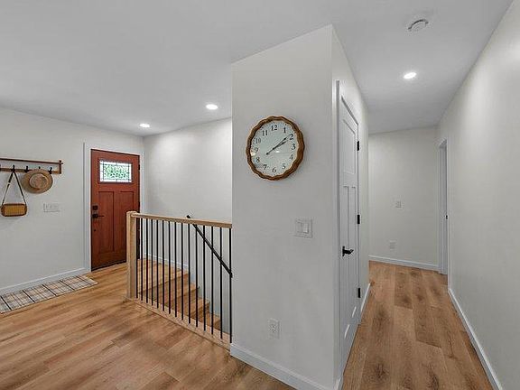 5th image of 8124 Mount Curve Blvd