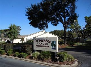 2222 Cypress Cove Dr, Tavares, FL 32778