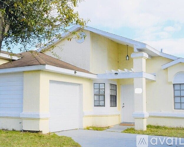 1st image of 206 Gemwood Ct