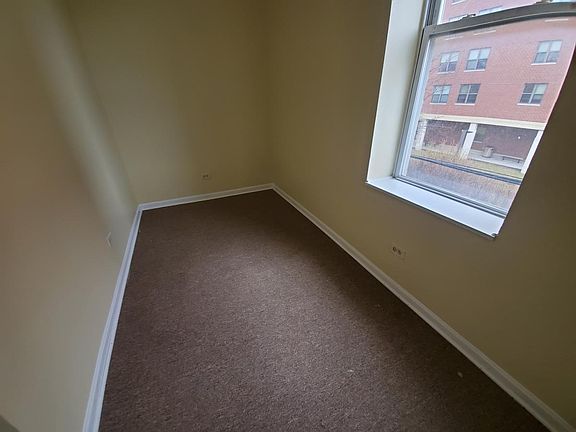 5th image of 1143 S Saint Louis Ave #2W
