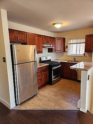 1st image of 661 Nasby Pl Floor 2