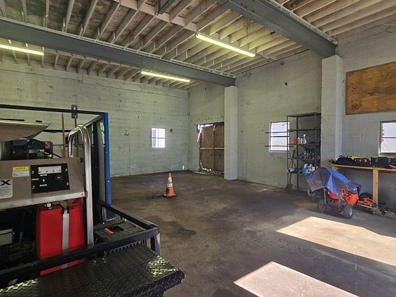 3rd image of 267 Zion Road