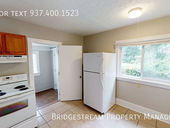 5th image of 2643 N Main St