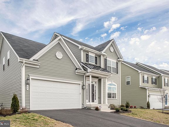 2nd image of 22 Orchid Ln
