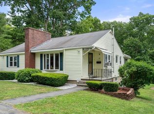 22 Chester St, Andover, MA 01810