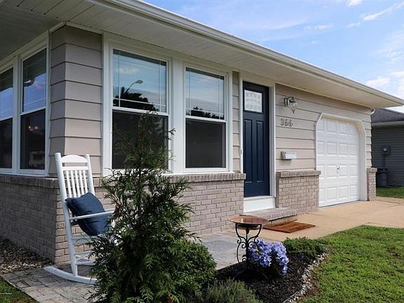 4th image of 366 Saint Thomas Dr