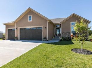 1700 Bay Ct, Kearney, MO 64060