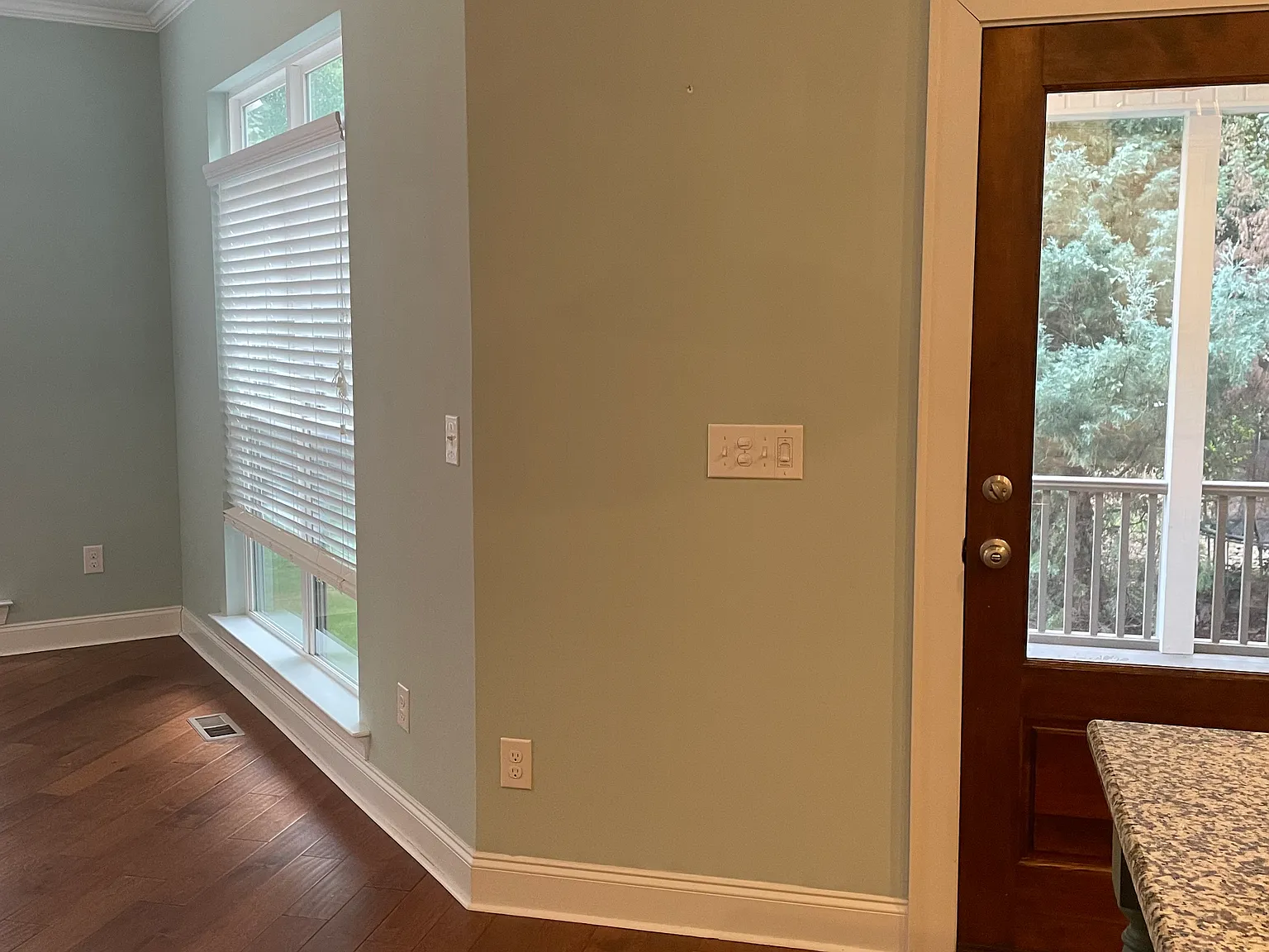 112 Azalea Rd — Photo 4