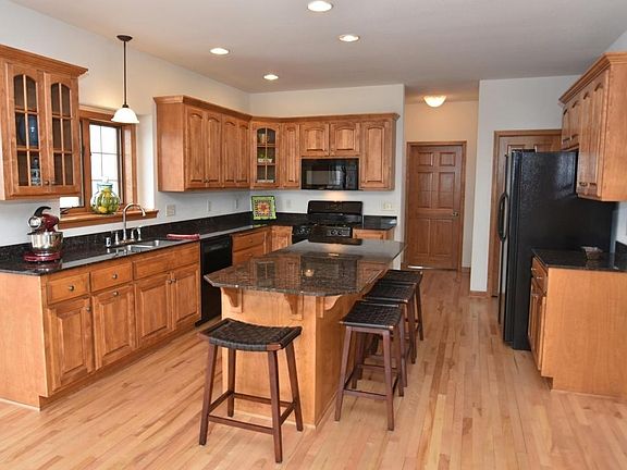 2nd image of N66W34280 Primrose Cir