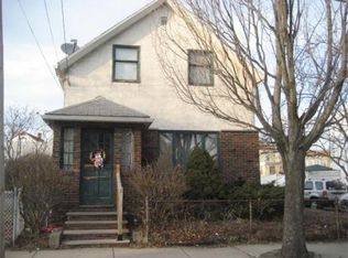 15 Auburn St, Everett, MA 02149