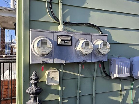 3rd image of 331 S 2nd St
