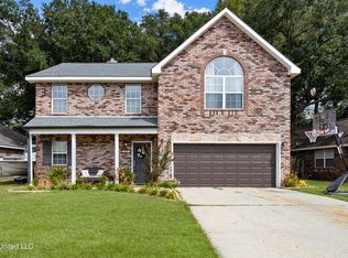 2118 McKenzie Ct, Biloxi, MS 39532