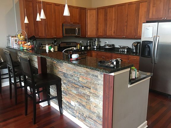 3rd image of 2239 W North Ave APT 4A