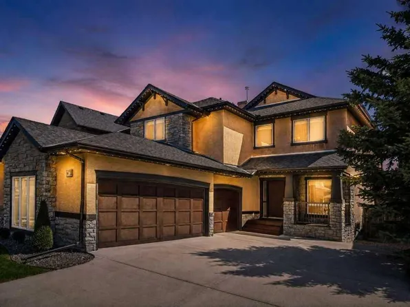 23 NW Aspen Stone Cres SW, Calgary, AB T3H 5Y8