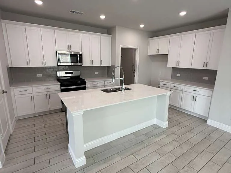 517 Lana Dr — Photo 27