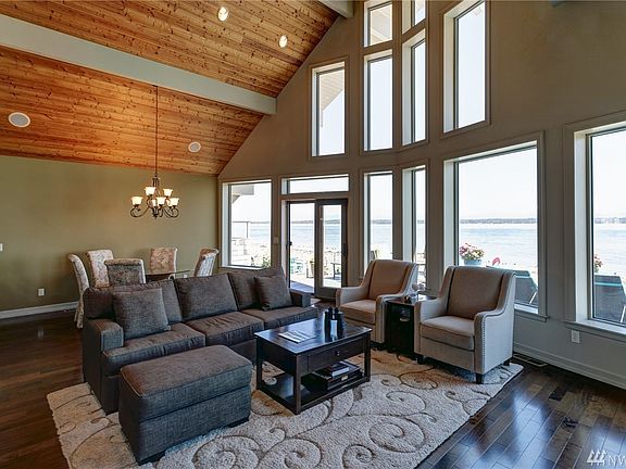 3rd image of 3974 Saltspring Dr