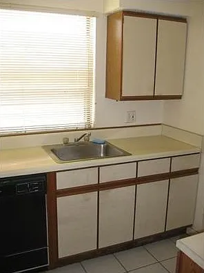 2 bed, 1.5 bath, 863 sqft, $1,850 — Photo 4