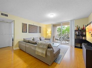 19555 E Country Club Dr #8303, Aventura, FL