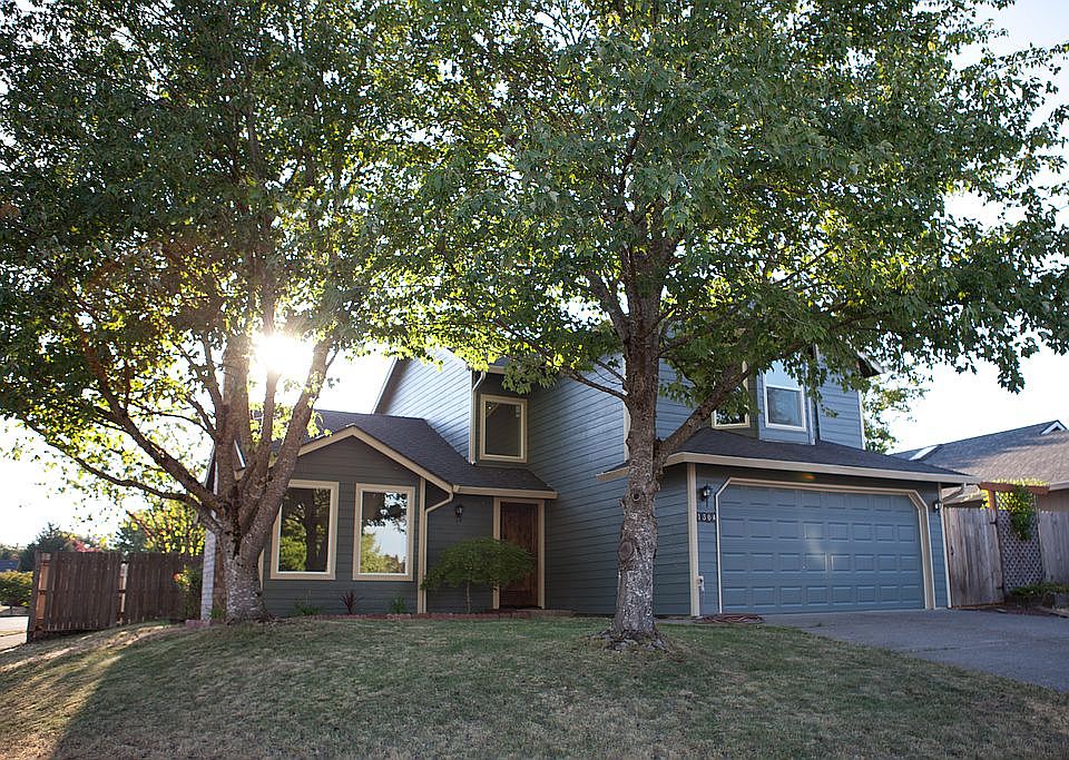 1st image of 1304 SE 159th Ave