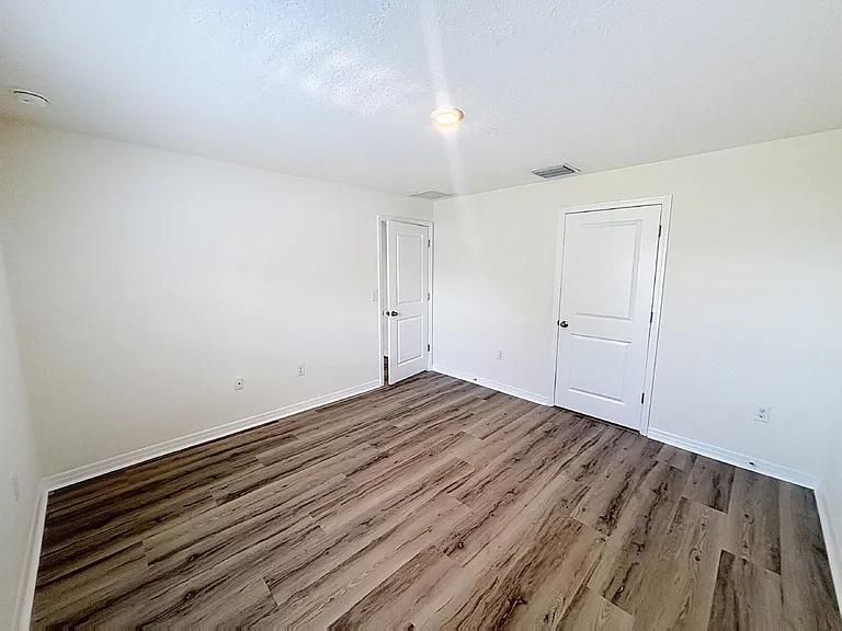 1906 Blue Stream St — Photo 13
