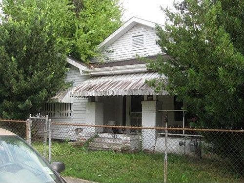 2nd image of 214 Margaret St