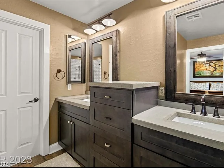 7086 Positano Hill Ave — Photo 16