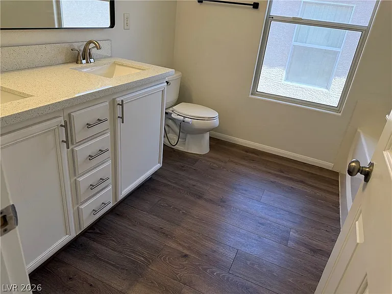 1141 Cathedral Ridge St — Photo 53