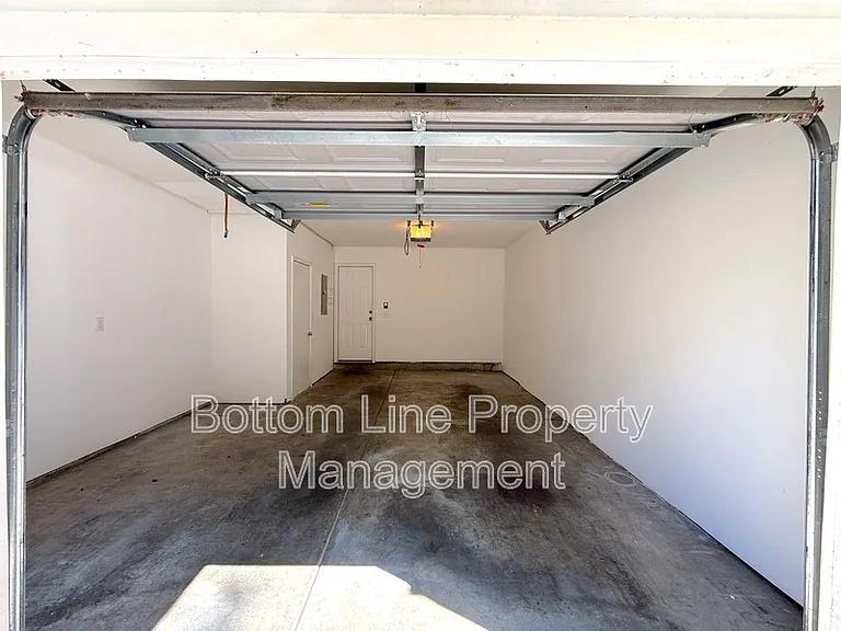 1131 Ilana Ct — Photo 20