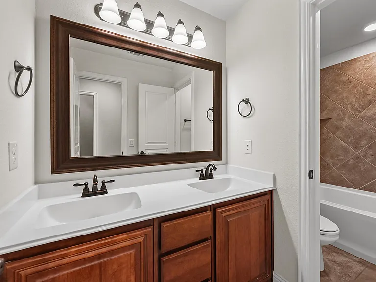 905 Foxtail Dr — Photo 12