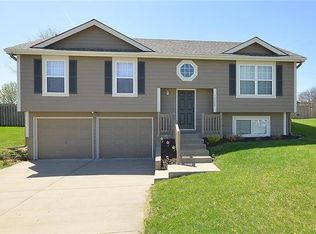 13720 Green Meadow Ct, Platte City, MO 64079