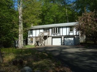 25 Eagle Path, Bushkill, PA 18324
