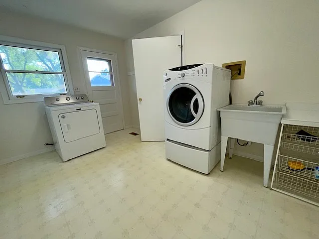 112 Braemar Dr — Photo 20