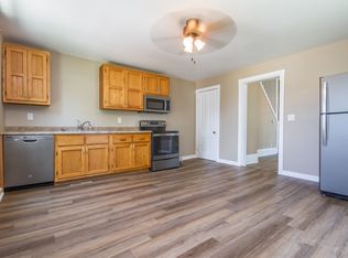 317 E 22nd St, Dubuque, IA 52001